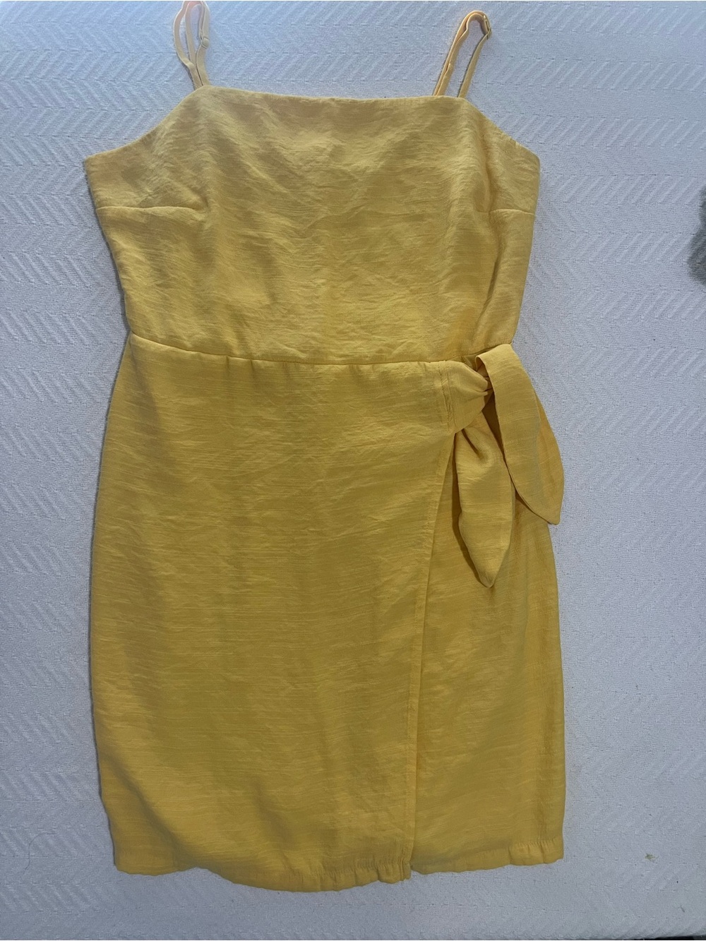 Nine West Yellow Spaghetti-Strap Tie-Waist Mini Dress M